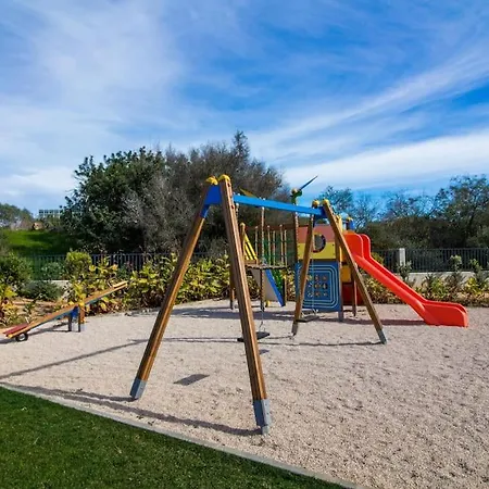 D - Luxurious & Playground & Garage Apartment Albufeira