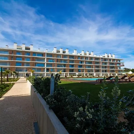 Apartment D - Luxurious & Playground & Garage Albufeira